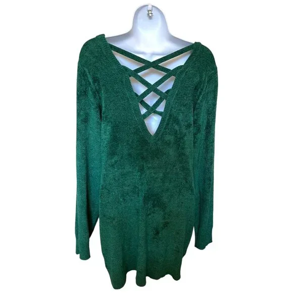 Torrid Women's Green Cage Back Tunic Size 2 Rayon/Nylon Blend - Picture 2 of 14
